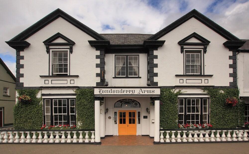 Londonderry Arms Hotel Carnlough Ngoại thất bức ảnh