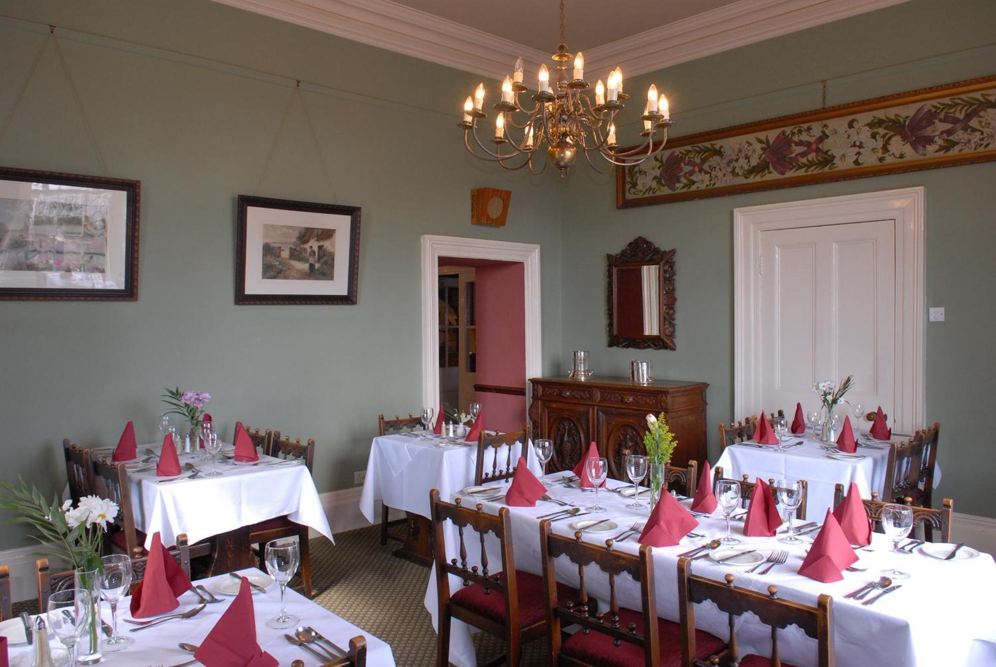 Londonderry Arms Hotel Carnlough Ngoại thất bức ảnh