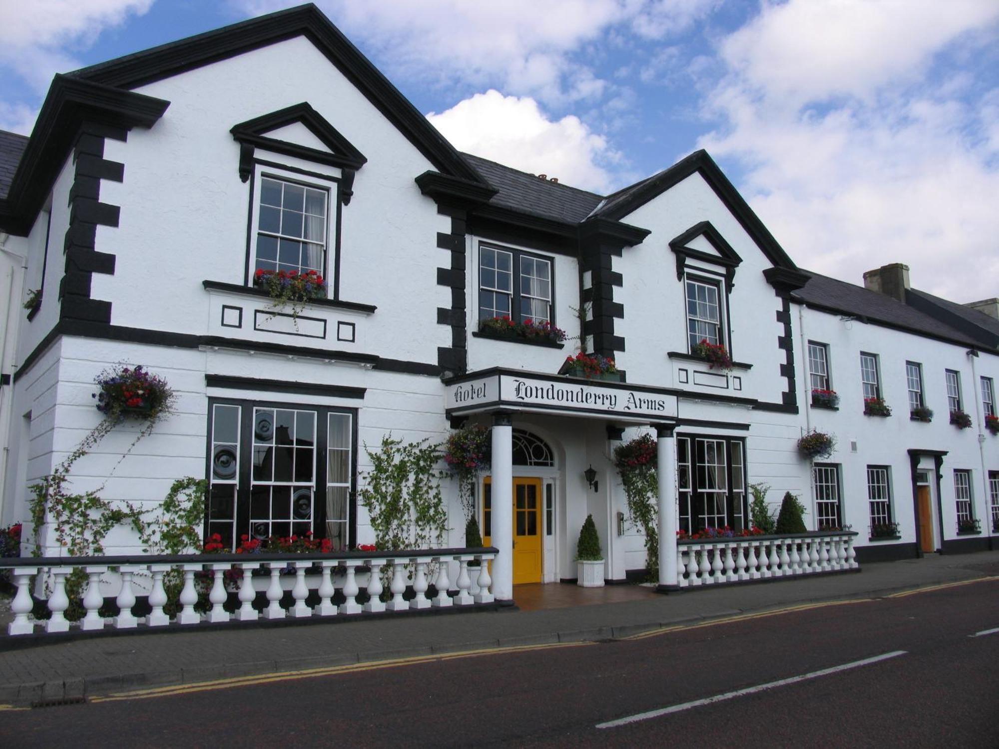 Londonderry Arms Hotel Carnlough Ngoại thất bức ảnh